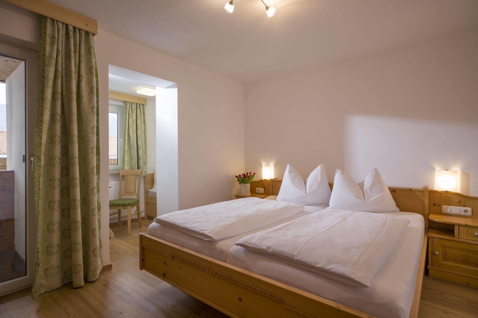 Appartementhaus Fuchs Иттер Екстериор снимка